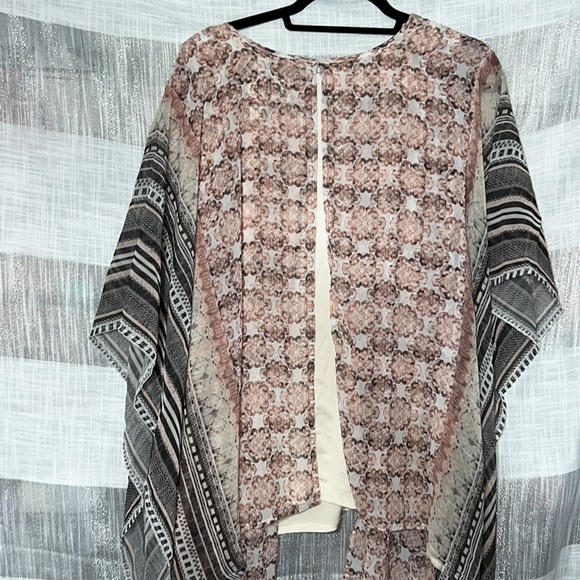 Cato Layered plus size Blouse - Picture 5 of 8